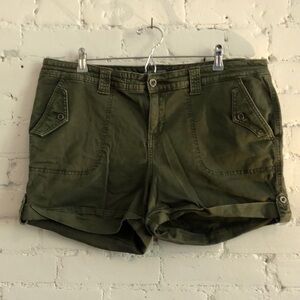 Torrid Military Twill Size 18 Short Shorts